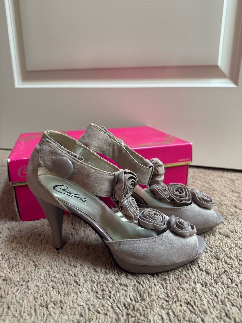 Candie’s Blush/Taupe Floral Rosette Peep-Toe Heels